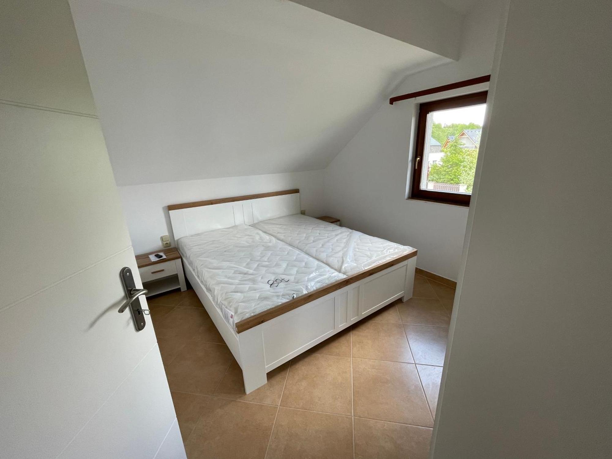 Lake View Apartments Near Golf Resort Kuneticka Hora, Dritec 파르두비체 객실 사진