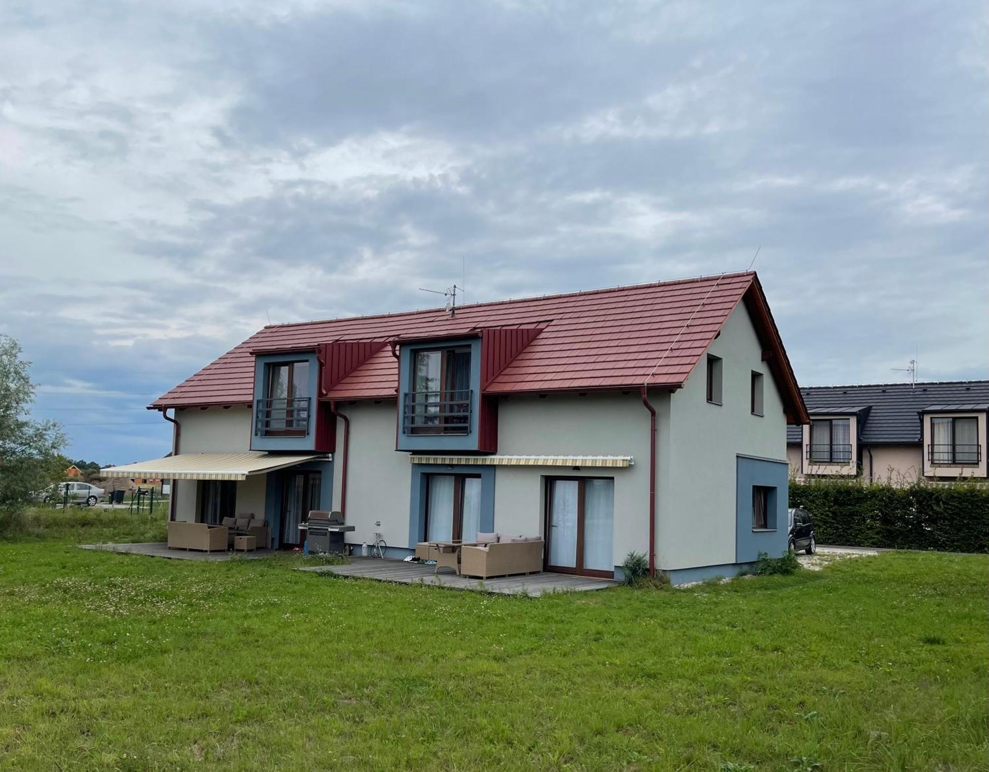 Lake View Apartments Near Golf Resort Kuneticka Hora, Dritec 파르두비체 객실 사진