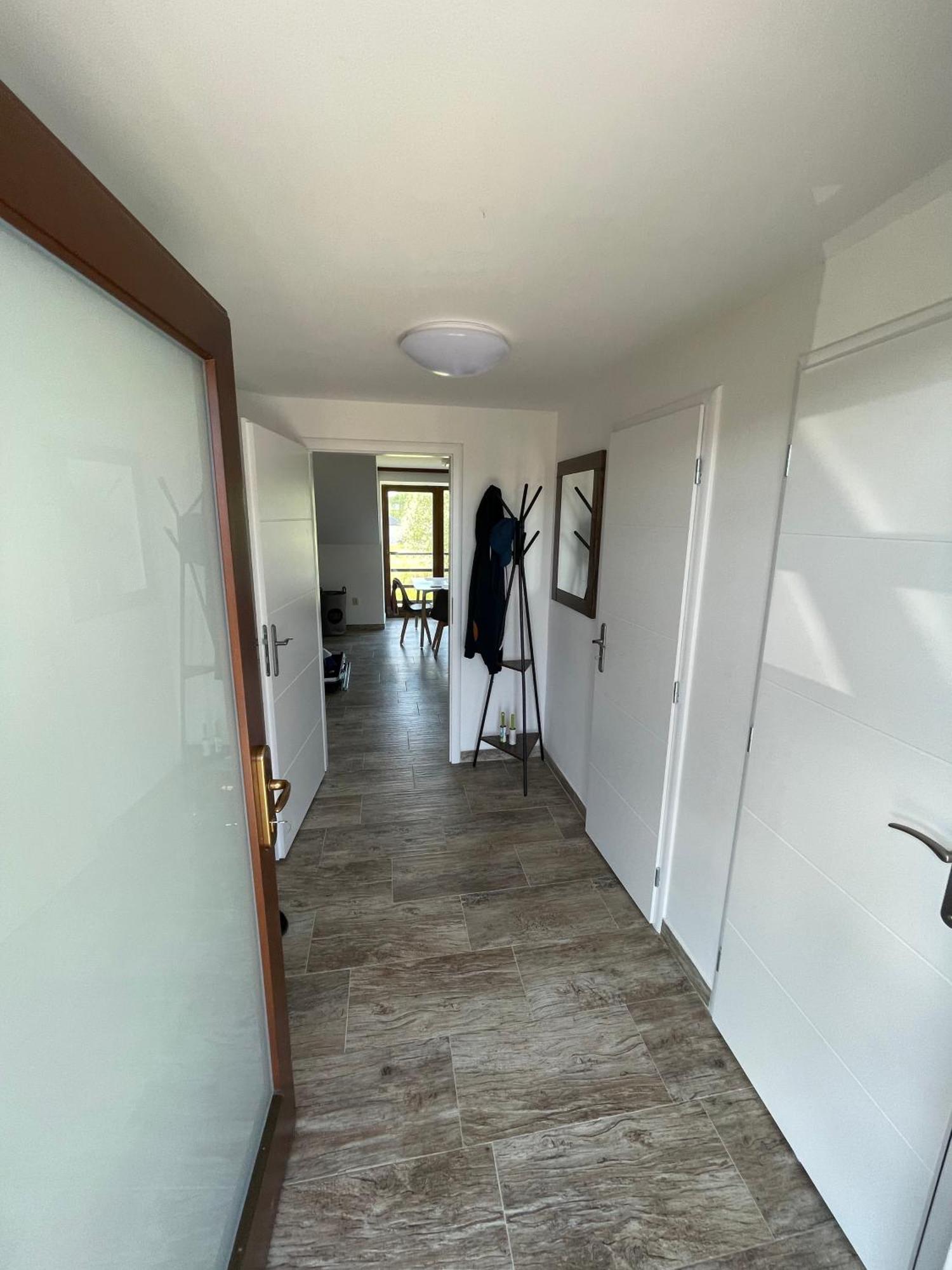 Lake View Apartments Near Golf Resort Kuneticka Hora, Dritec 파르두비체 객실 사진